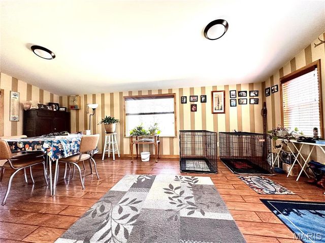 34 Kathryn Drive, St James, MO 65559