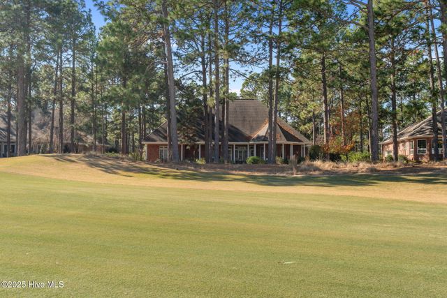 26 Talamore Drive, Southern Pines, NC 28387