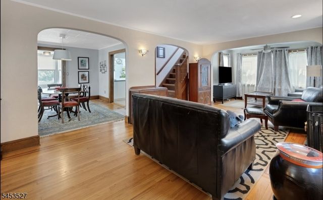 17 Ferncliff Rd, Bloomfield Twp., NJ 07003
