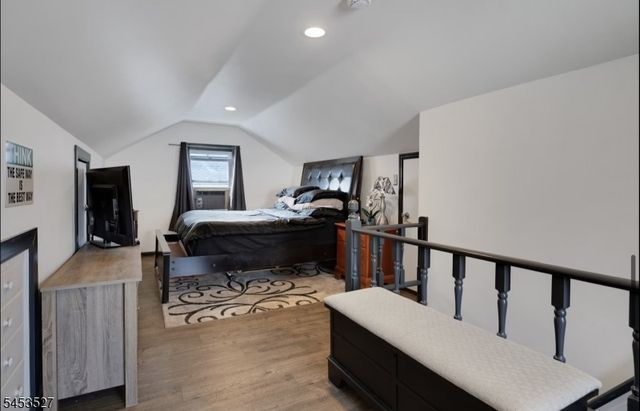 17 Ferncliff Rd, Bloomfield Twp., NJ 07003