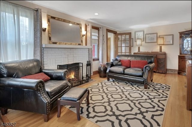 17 Ferncliff Rd, Bloomfield Twp., NJ 07003