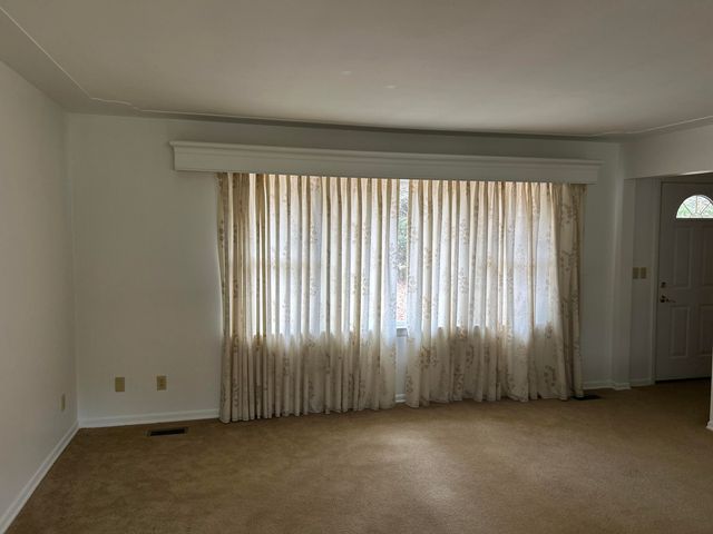 4585 Lorenson Road, Fruitland Twp, MI 49445