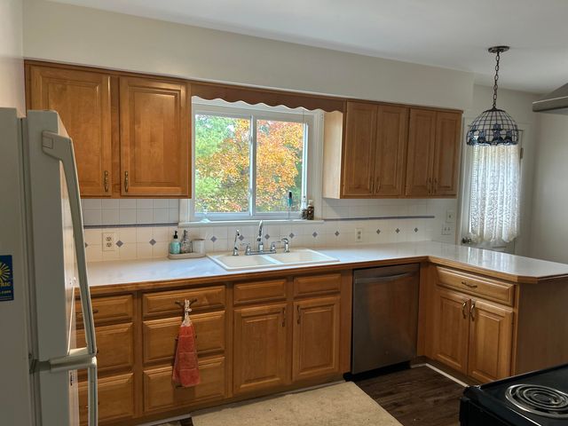 4585 Lorenson Road, Fruitland Twp, MI 49445