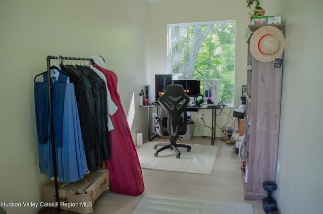 190 Leggs Mill Road, Lake Katrine, NY 12449