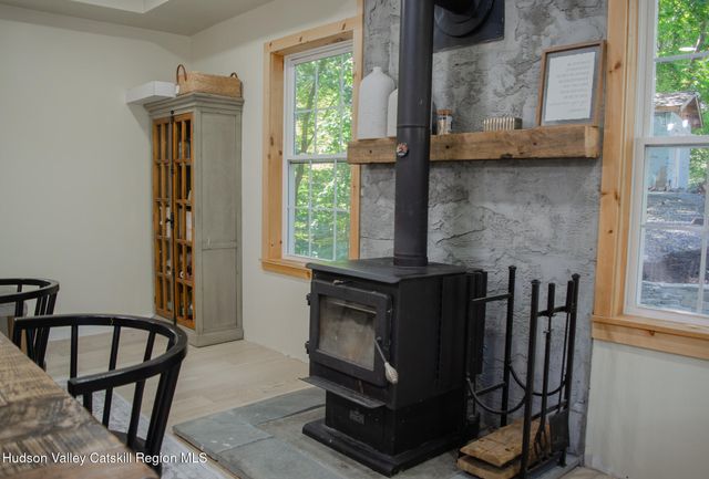 190 Leggs Mill Road, Lake Katrine, NY 12449