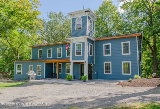 190 Leggs Mill Road, Lake Katrine, NY 12449