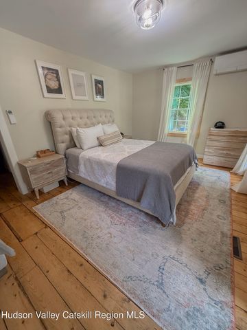 190 Leggs Mill Road, Lake Katrine, NY 12449