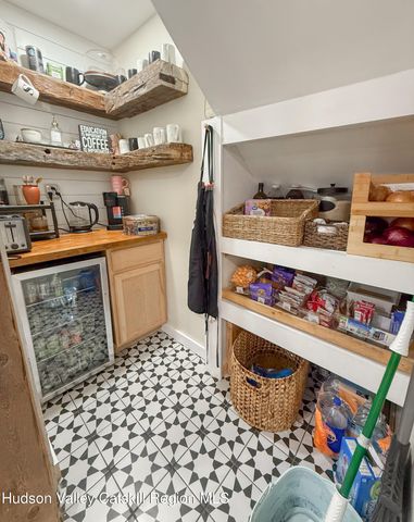 190 Leggs Mill Road, Lake Katrine, NY 12449