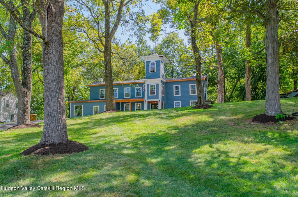 190 Leggs Mill Road, Lake Katrine, NY 12449