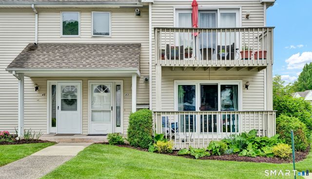 43 Millbrook Court 43, Newington, CT 06111