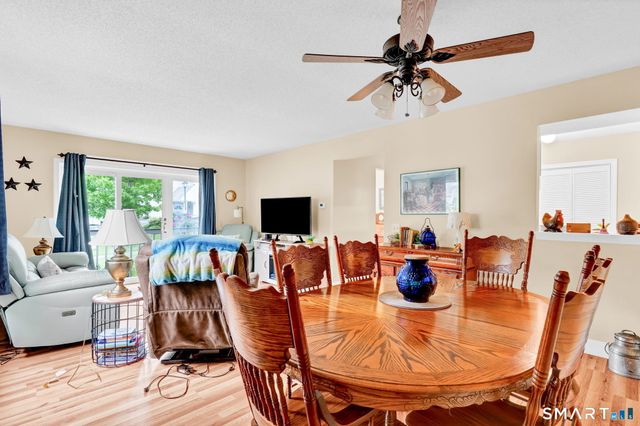 43 Millbrook Court 43, Newington, CT 06111