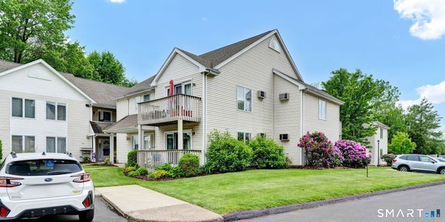 43 Millbrook Court 43, Newington, CT 06111