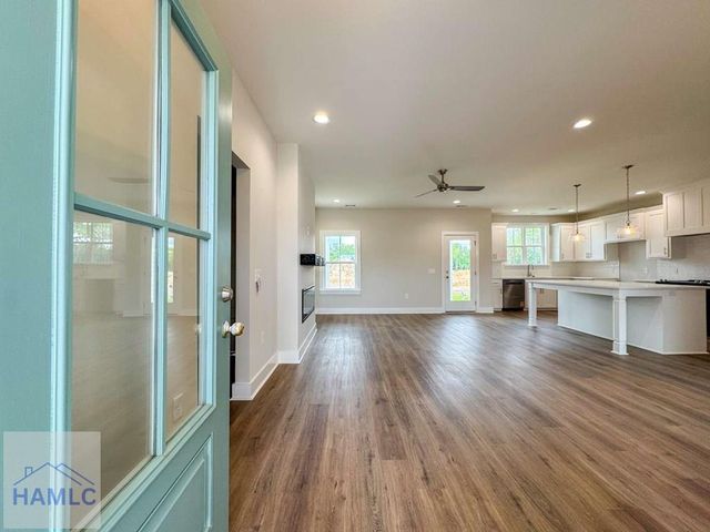 170 Cottage Loop, Midway, GA 31320