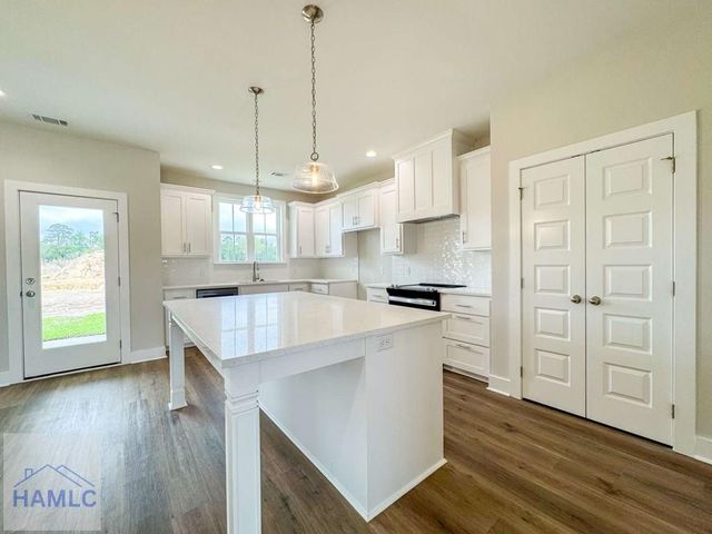 170 Cottage Loop, Midway, GA 31320