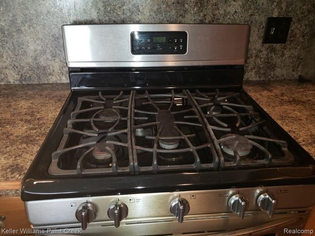 3136 Kilmer Drive, Troy, MI 48083
