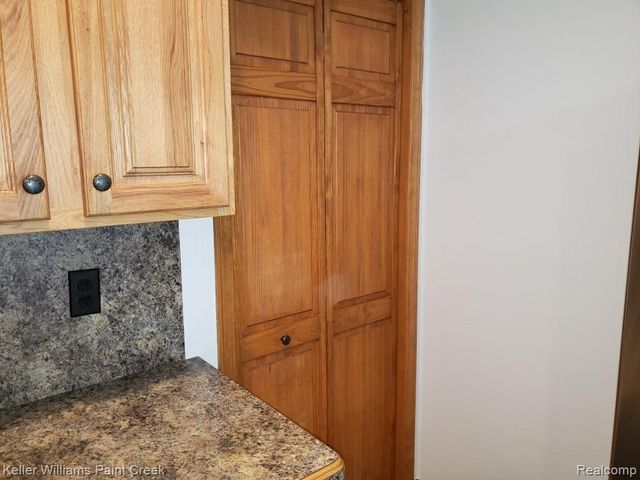 3136 Kilmer Drive, Troy, MI 48083