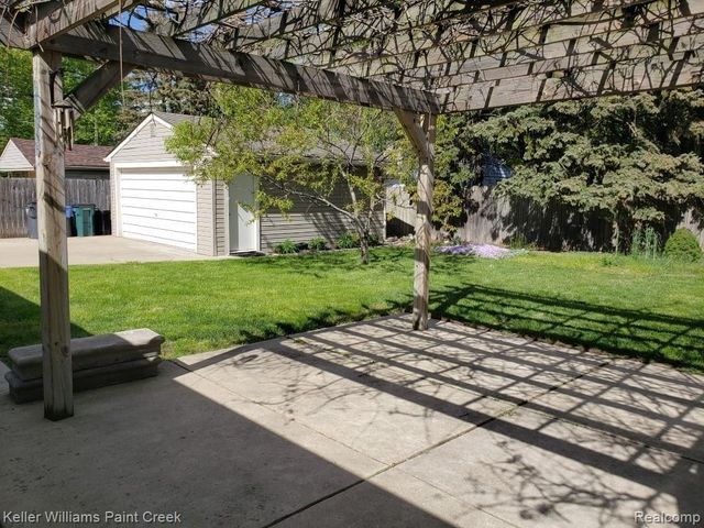 3136 Kilmer Drive, Troy, MI 48083