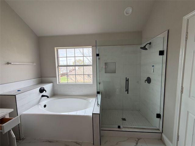 1001 Windsor Drive, Saginaw, TX 76179