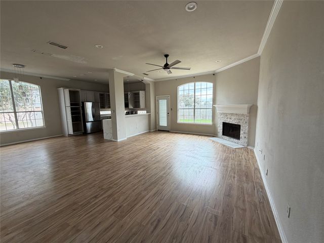 1001 Windsor Drive, Saginaw, TX 76179