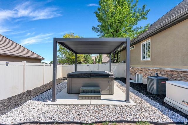 14466 S LONG RIDGE DR, Herriman, UT 84096