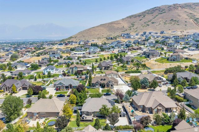 14466 S LONG RIDGE DR, Herriman, UT 84096