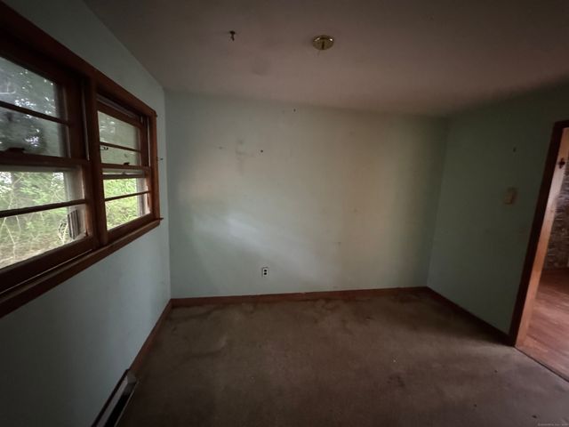 31 Ross Street, Milford, CT 06460