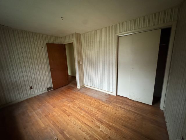 31 Ross Street, Milford, CT 06460