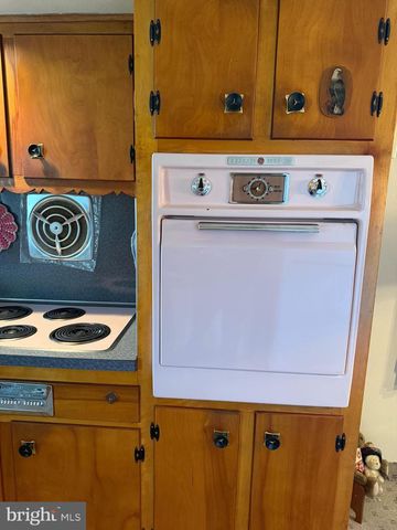 2414 ELIAS AVE, Lebanon, PA 17046