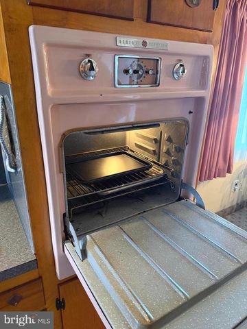 2414 ELIAS AVE, Lebanon, PA 17046