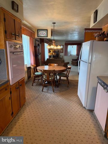 2414 ELIAS AVE, Lebanon, PA 17046