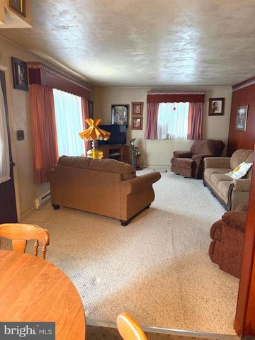 2414 ELIAS AVE, Lebanon, PA 17046