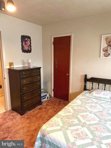 2414 ELIAS AVE, Lebanon, PA 17046