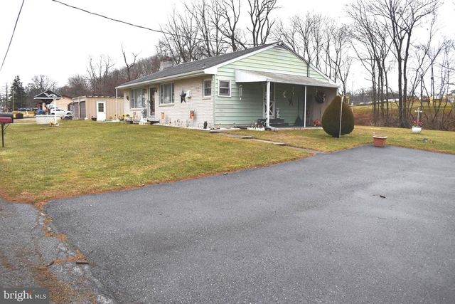 2414 ELIAS AVE, Lebanon, PA 17046