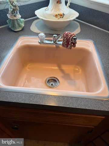 2414 ELIAS AVE, Lebanon, PA 17046