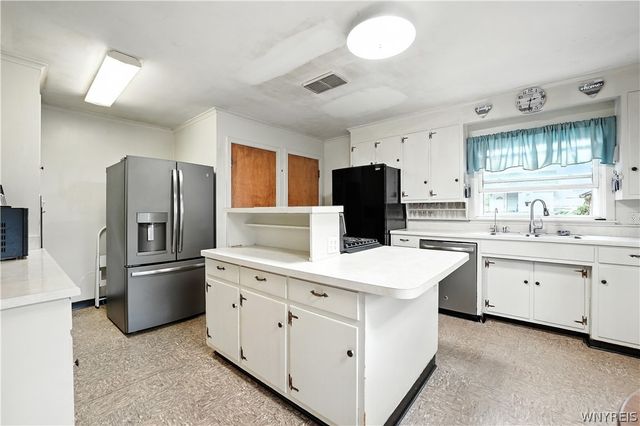 104 Cottage Street, Lockport City, NY 14094