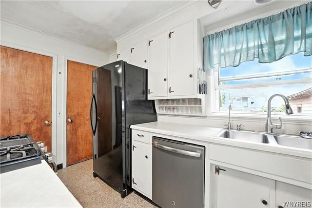 104 Cottage Street, Lockport City, NY 14094