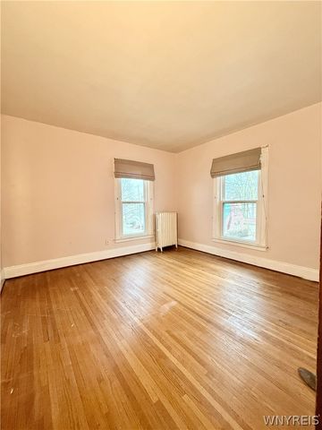 104 Cottage Street, Lockport City, NY 14094