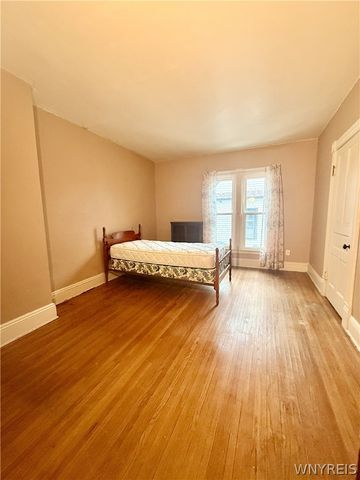 104 Cottage Street, Lockport City, NY 14094