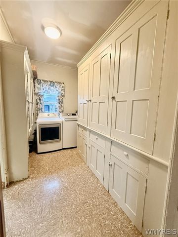 104 Cottage Street, Lockport City, NY 14094