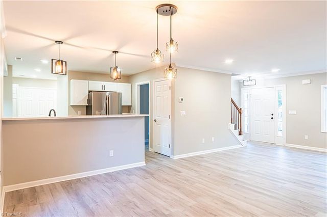 3 Ivyglen Court, Greensboro, NC 27406