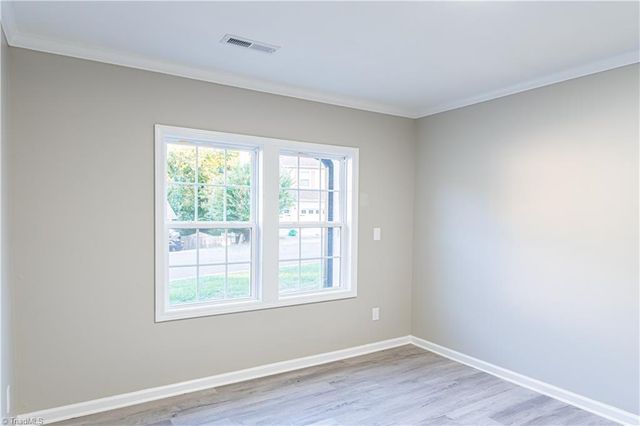 3 Ivyglen Court, Greensboro, NC 27406