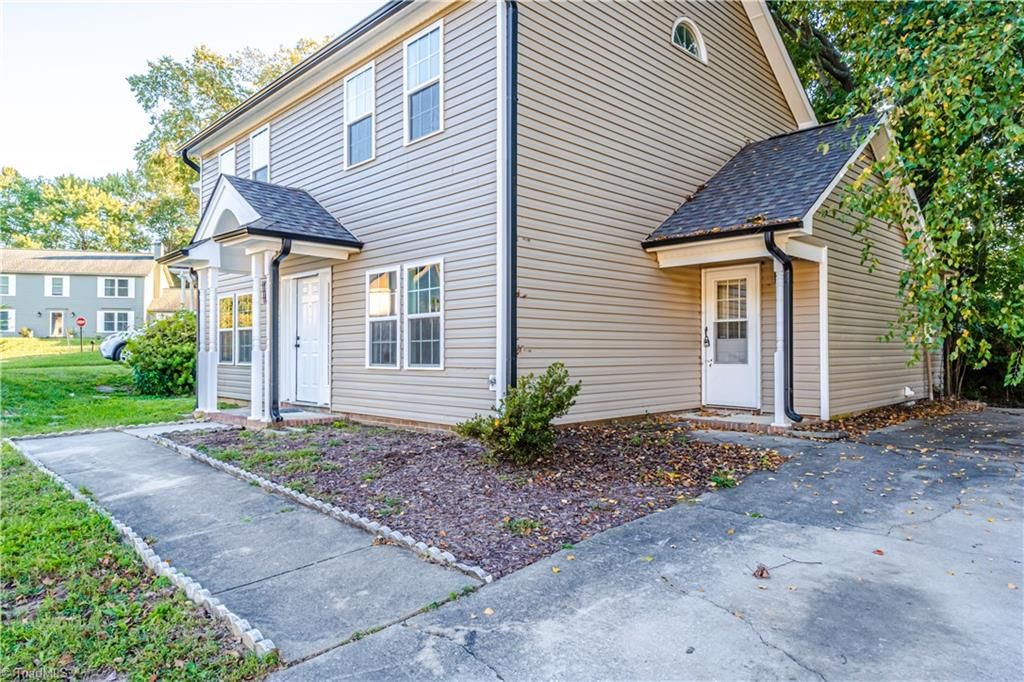 3 Ivyglen Court, Greensboro, NC 27406