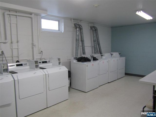 360 Knickerbocker Road 26, Dumont, NJ 07628
