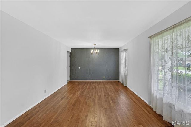 2940 Devonshire Drive, Florissant, MO 63033
