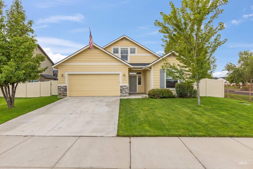 953 N Center Way, Star, ID 83669