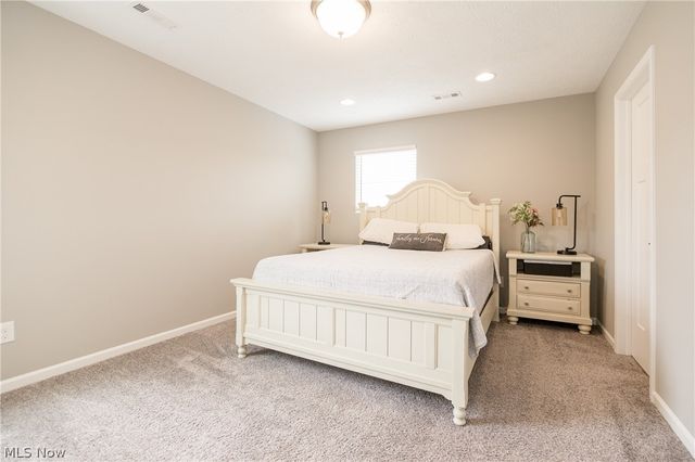 37456 W Fenwick Drive, North Ridgeville, OH 44039