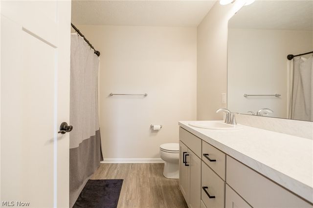 37456 W Fenwick Drive, North Ridgeville, OH 44039