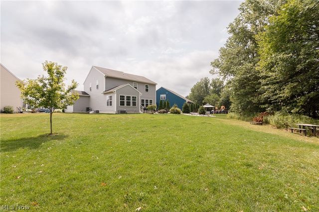 37456 W Fenwick Drive, North Ridgeville, OH 44039