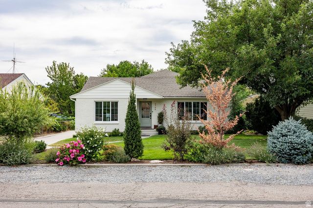 3704 S 2455 E, Salt Lake City, UT 84109