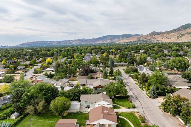 3704 S 2455 E, Salt Lake City, UT 84109